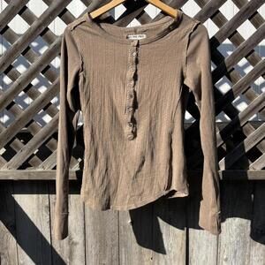 we the free brown henley thermal long sleeve (s)